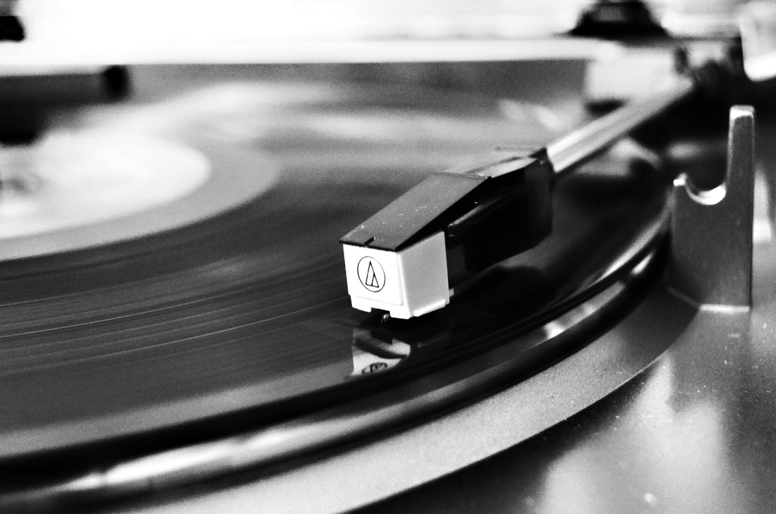 What Is a Tonearm and How Does It Affect Turntable Performance?