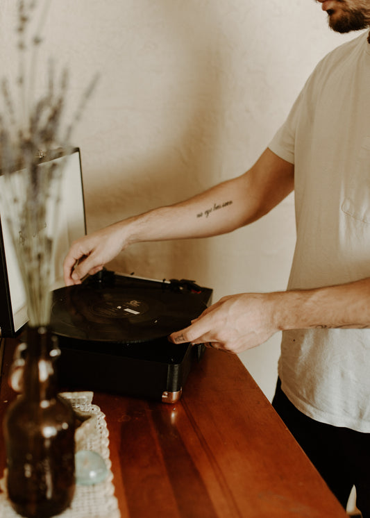 The Benefits of Using an Ultrasonic Cleaner for Vinyl Records