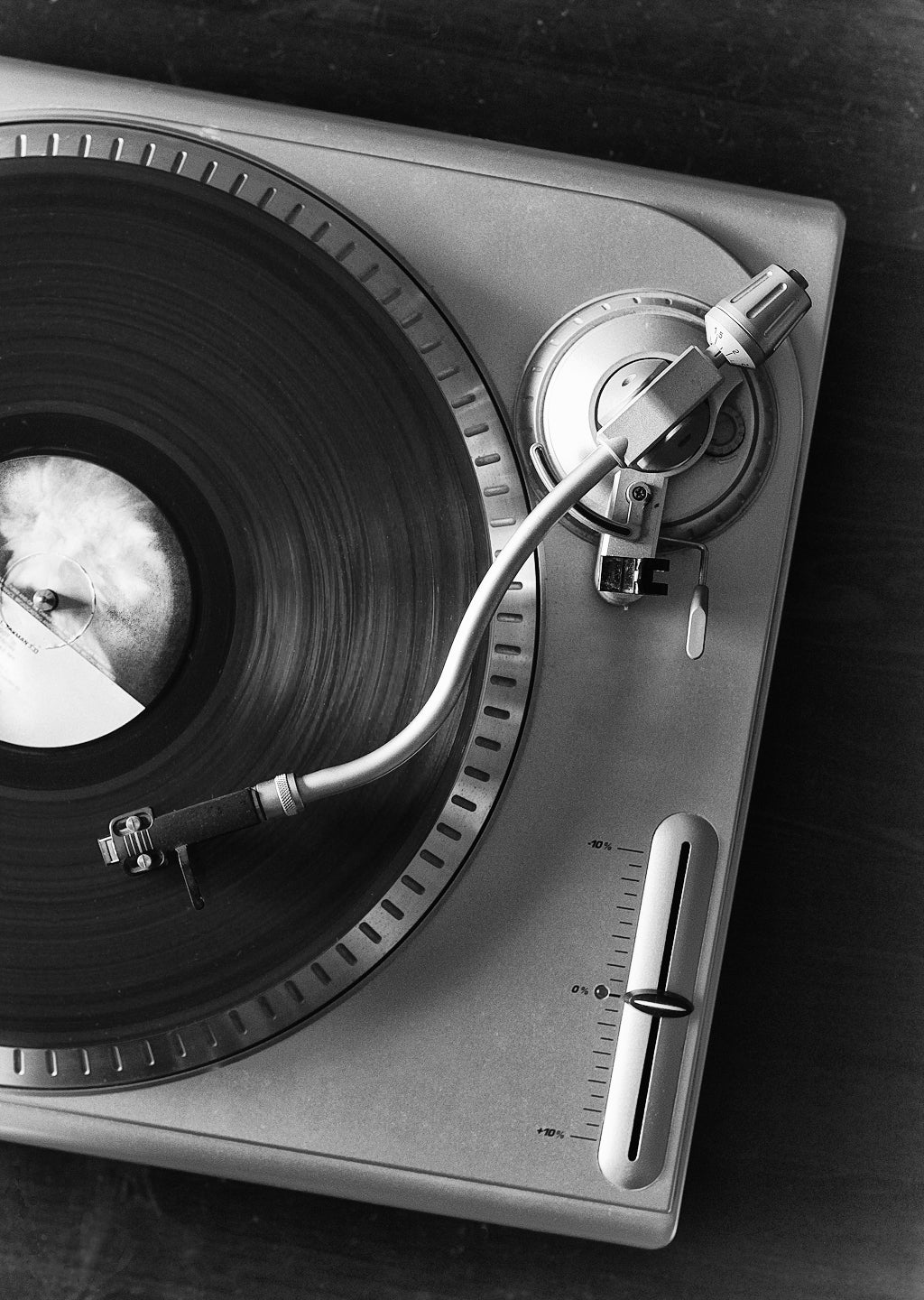 How to Explore and Shop for Vinyl Records Online